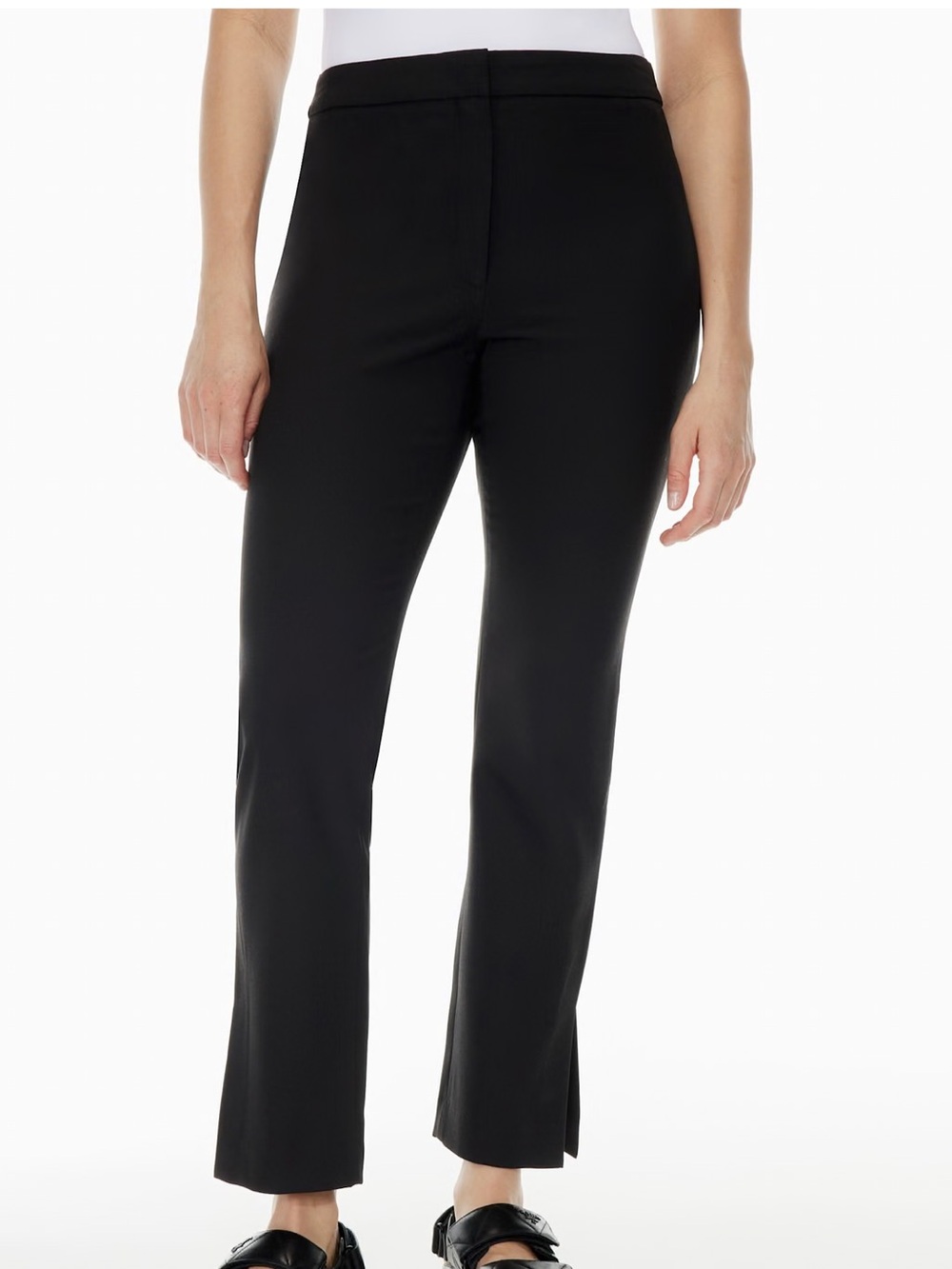 Black Aritzia’s Numero Pant